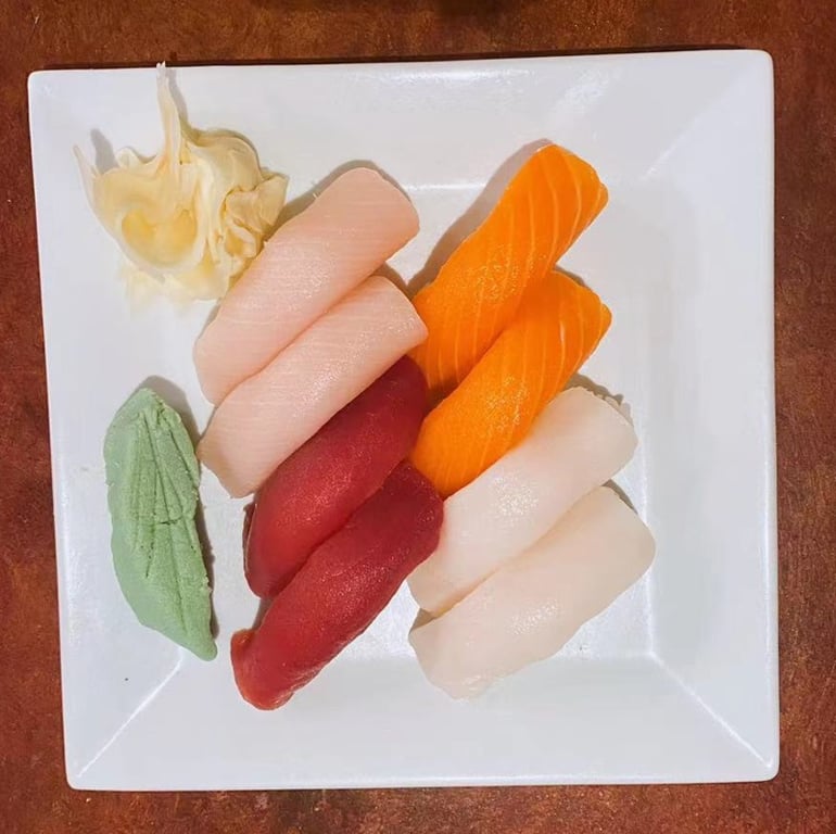 Sushi Appetizer (8pcs) Image