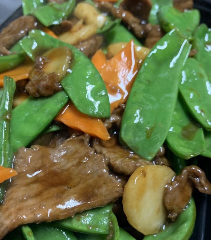 B3. Beef with Snow Peas