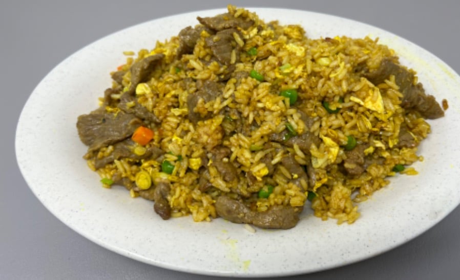 F4. Curry Style Beef Fried Rice