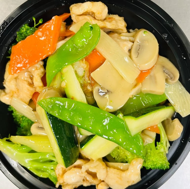 L5. Moo Goo Gai Pan 蘑菇鸡片