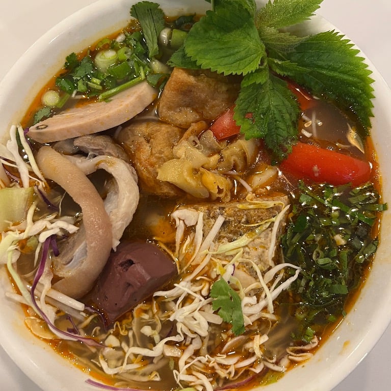 F06. Bun Rieu - Crab Paste Vermicelli