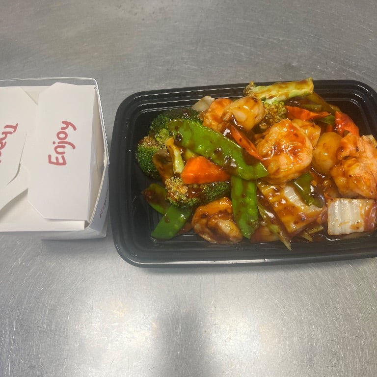 A8. Shrimp & Scallops in Garlic Sauce