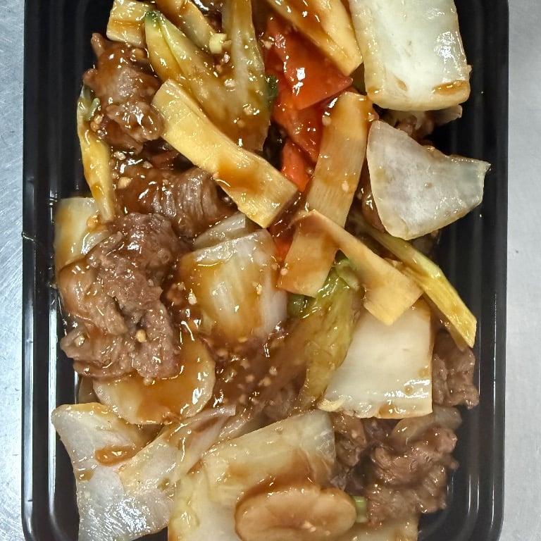 O5. Beef Chop Suey 牛杂碎