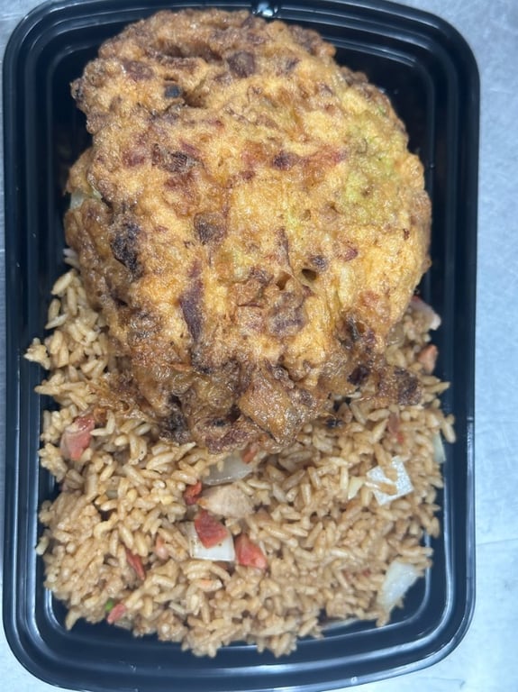 C6. 叉烧蓉蛋 Pork Egg Foo Young