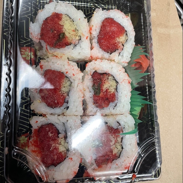 8. Spicy Tuna Roll