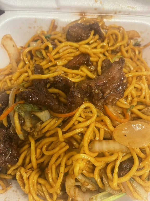 3. 牛捞面<br>Beef Lo Mein