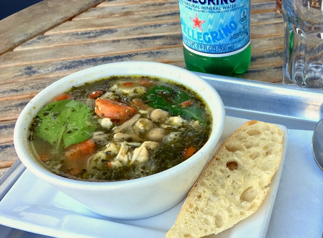 Organic Chicken Spinach + Fresh Pesto soup