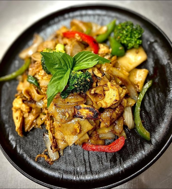 Pad Kee Mao (Drunken Noodles)