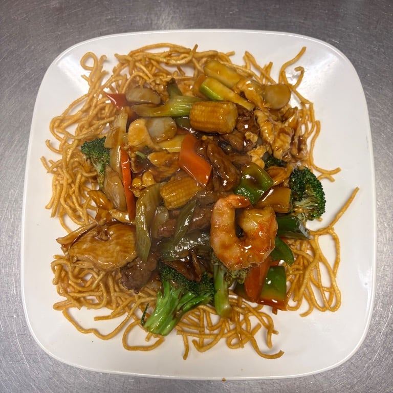 S19. House Pan-Fried Noodle