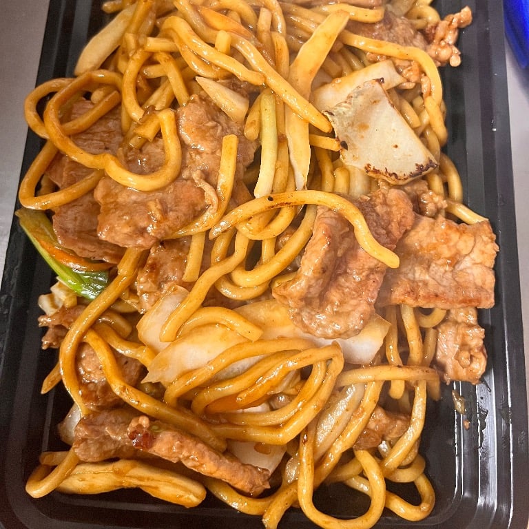 M-3. 牛捞面 Beef Lo Mein