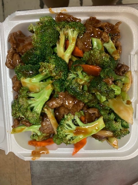 32. Beef w. Broccoli