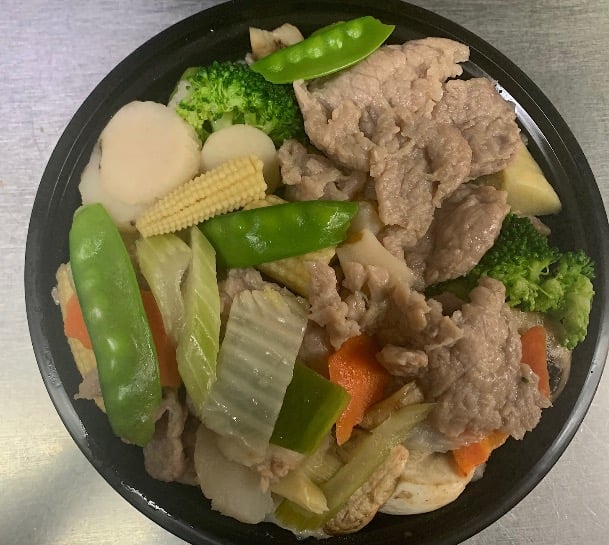 水煮什菜牛  Steamed Beef w. Mixed Vegetable