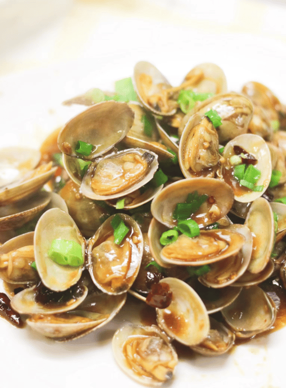 20. Clams w.Spicy Sauce 辣炒蚬子