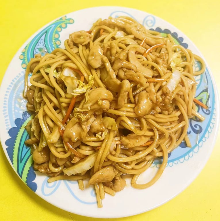 39. Chicken Lo Mein