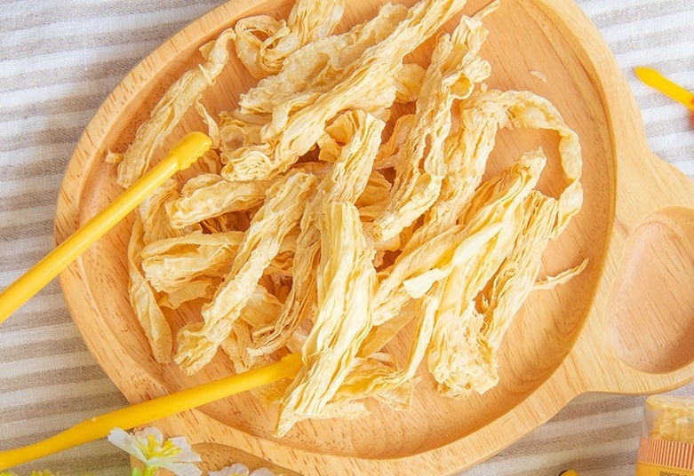Crunchy Fried Bean Curd Snack 🥢