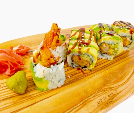 Green Dragon Roll (8 pcs)