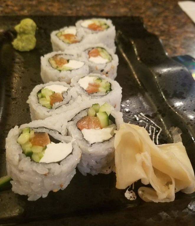 Philly Roll (8 pcs) Image
