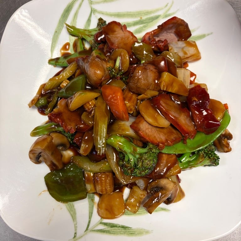97. Roast Pork w. Mixed Vegetables 杂菜叉烧
