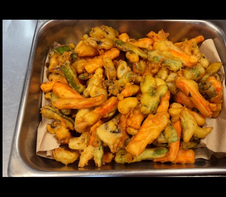 6. Vegetable Tempura Party Tray 蔬菜天妇罗派对盘