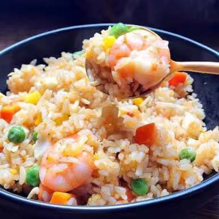 F5. 虾炒饭 Shrimp Fried Rice