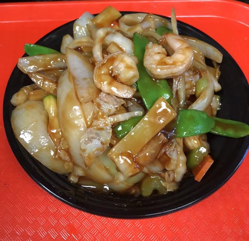 L 4. Shrimp Chop Suey