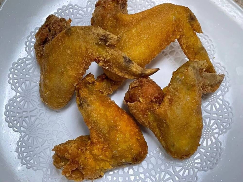 Fried Chicken Wings (4 pcs)