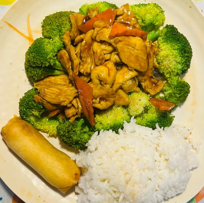 C7. Chicken with Broccoli 芥兰鸡