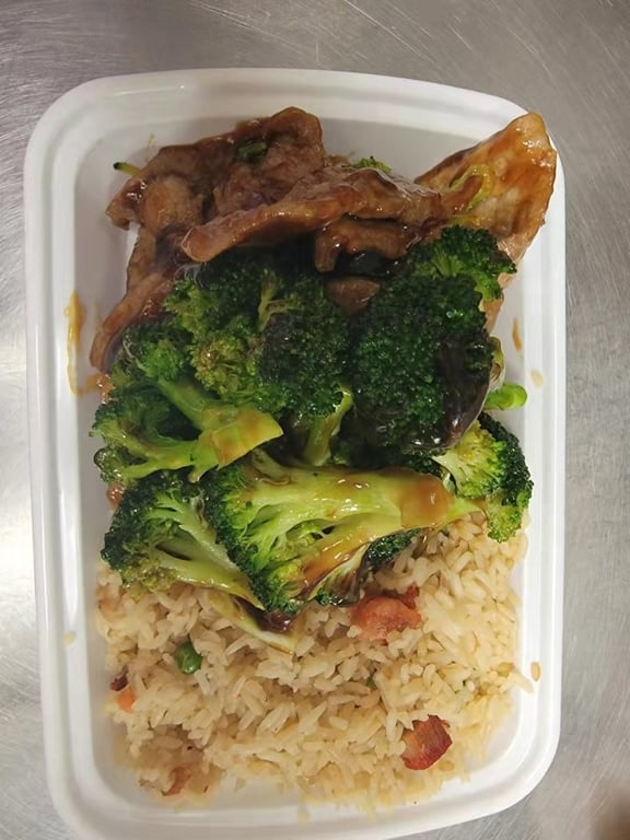 C23. Beef with Broccoli