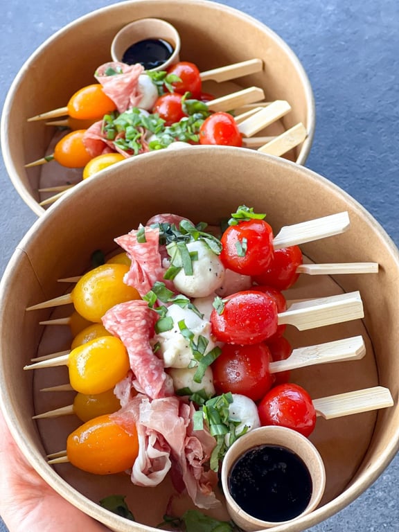Brochettes bocconcini charcuterie