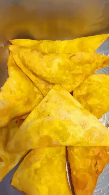 105. Cream Cheese Fried Wonton (8)