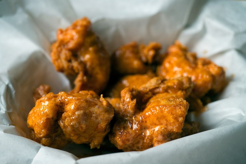 SUNDAY: 10 WINGS (Any Style & Flavor)