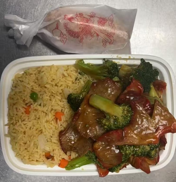 C6. Roast Pork w. Broccoli