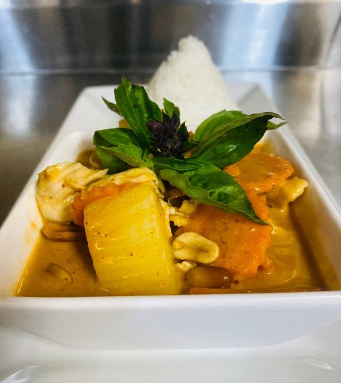 Massaman Curry (Lunch)