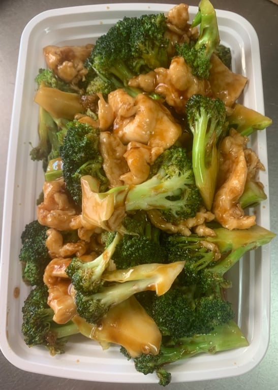 I11. 芥兰鸡 Chicken w. Broccoli