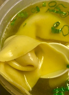 11. 云吞汤  <br>Wonton Soup