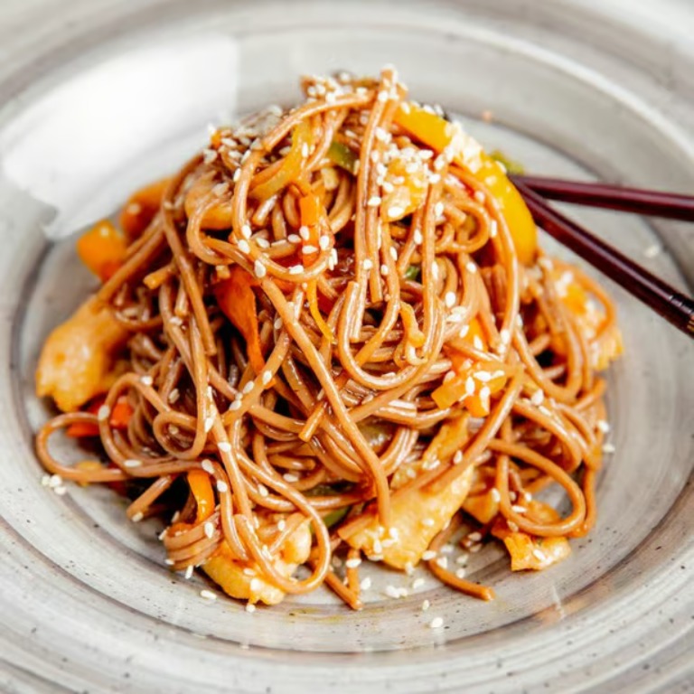 芝麻冷面<br>16. Cold Noodle Sesame Sauce