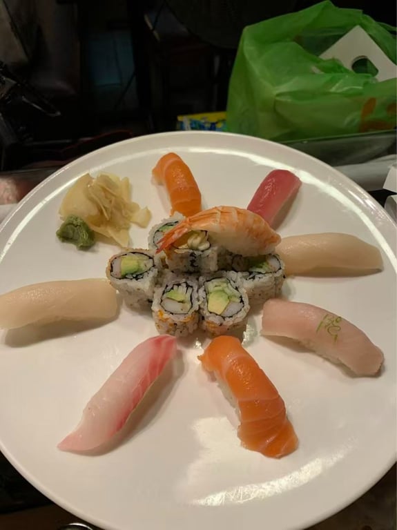 JL7. Sushi Lunch