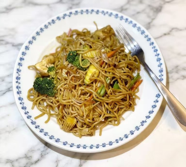 L38. Vegetable Lo Mein