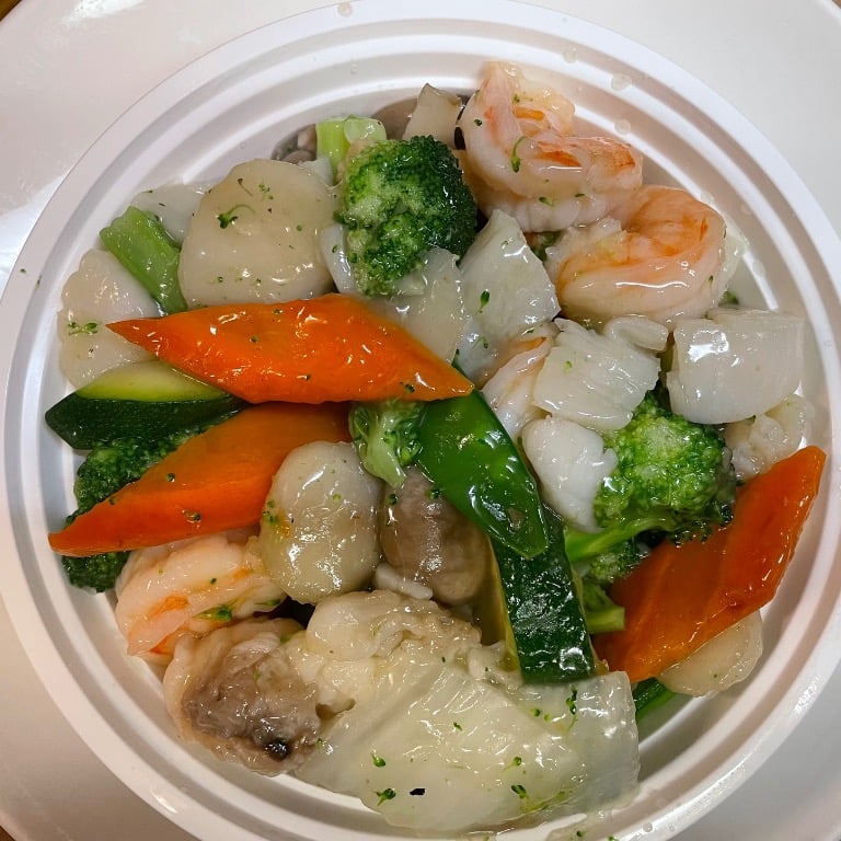 4. Seafood Delight