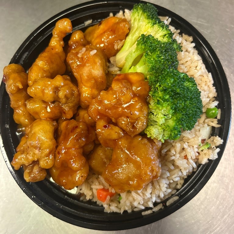 L 左宗鸡<br>  L24. General Tso's Chicken