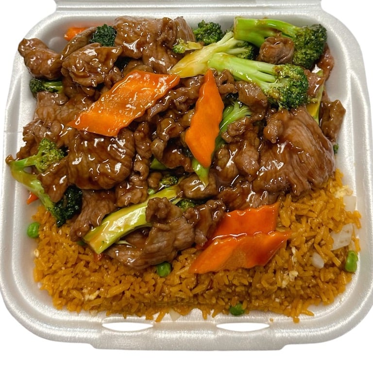 C 2. Beef w. Broccoli 芥兰牛