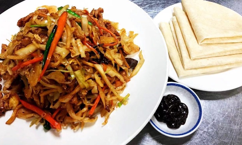 90. Moo Shu Pork (4 Pancakes)