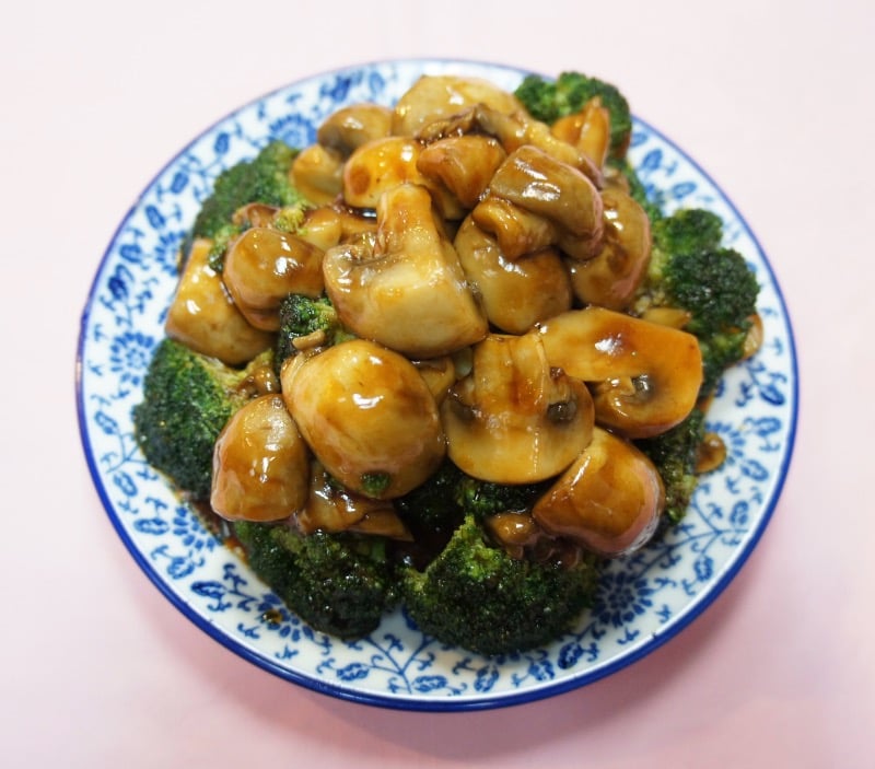 Broccoli & Mushroom w. Brown Sauce