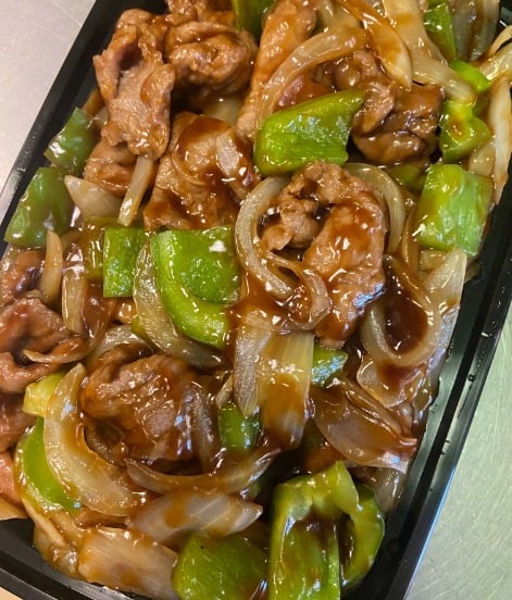 青椒牛<br>95. Pepper Steak w. Onion