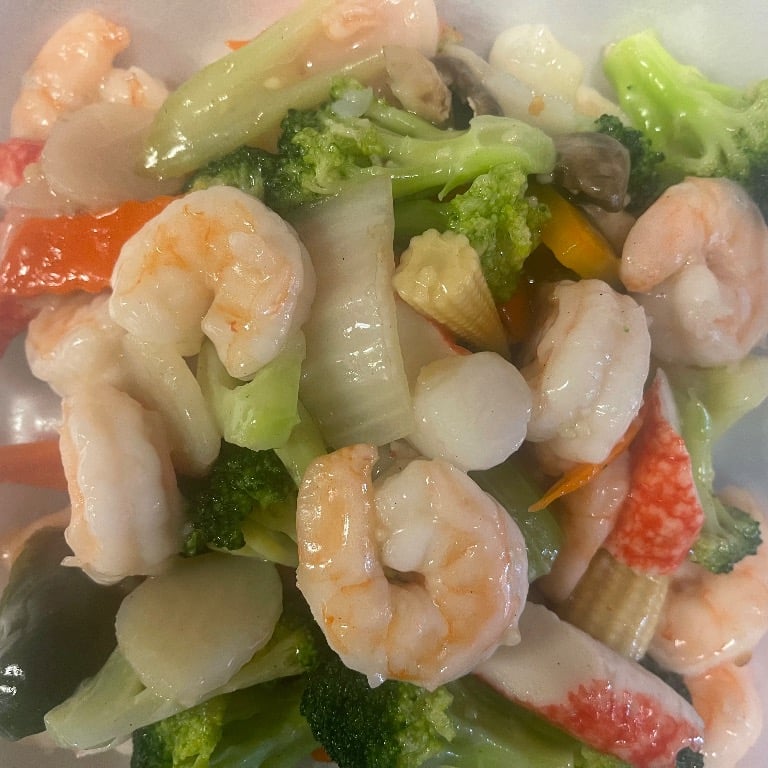 H 2. Seafood Delight