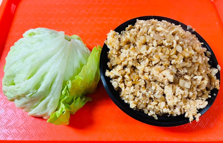 056. Minced Chicken & Shrimp in Smoothing Lettuce Wrap