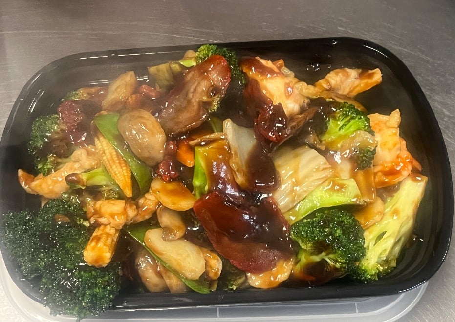 S9. Triple Delight (Sam Gup Dai)