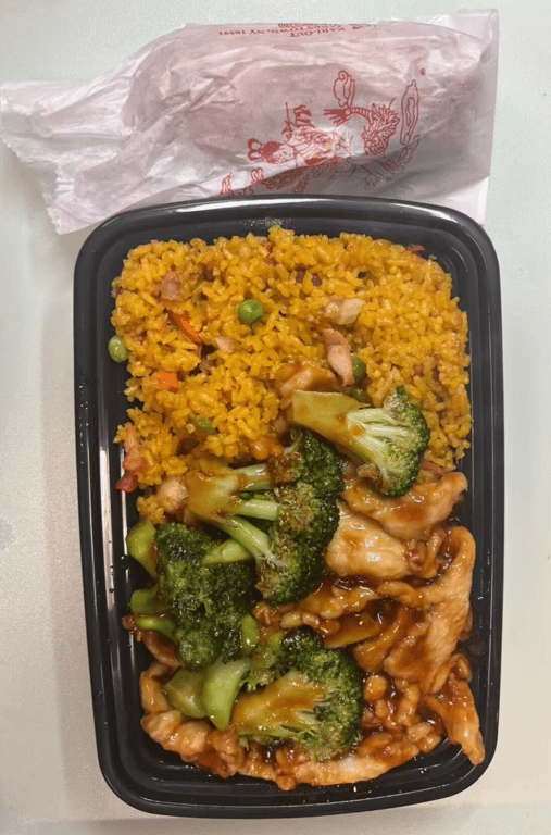 C8. 芥兰鸡 Chicken w. Broccoli