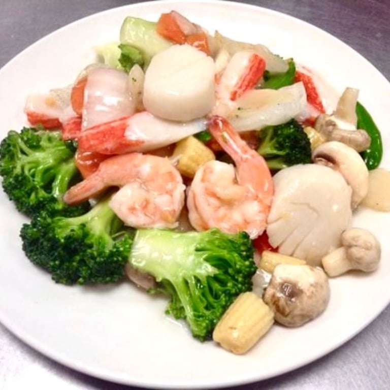 S2. Seafood Delight