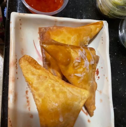 Crab Rangoon (3pcs)